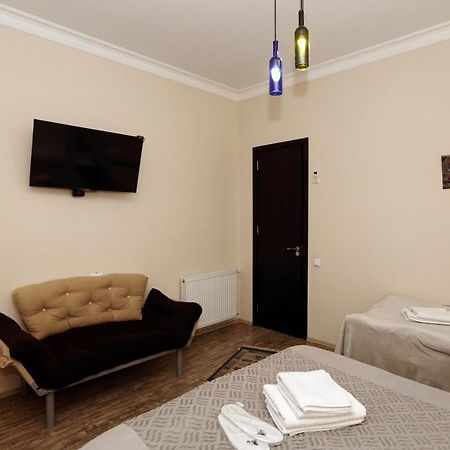 Family Apartment In Avlabari Tbilisi Exterior foto